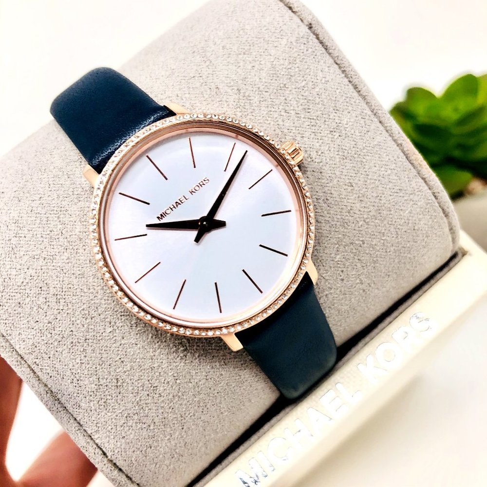 🔥NEW🔥🌸MICHAEL KORS Pyper Blue Leather Watch MK2804